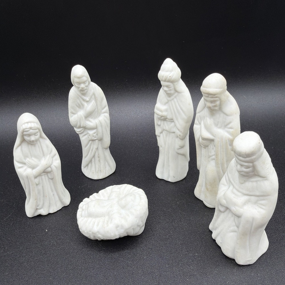 VTG 6 Piece White Matte Nativity Set
